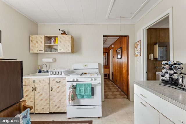 125 W 1ST AVE, North Wildwood, NJ 08260