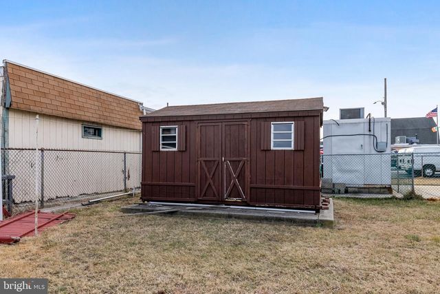 125 W 1ST AVE, North Wildwood, NJ 08260