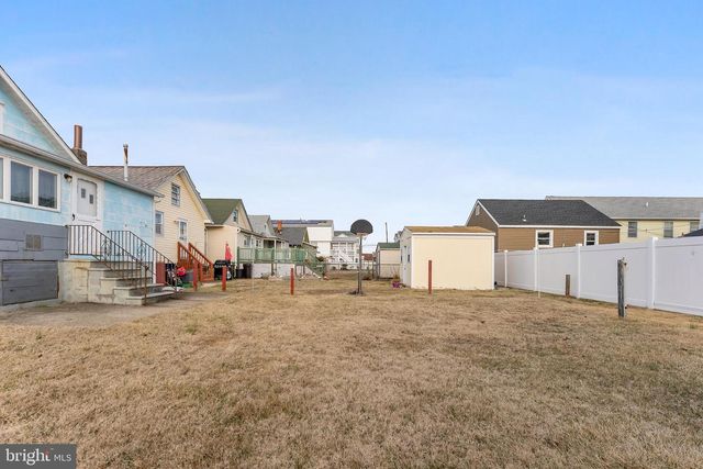 125 W 1ST AVE, North Wildwood, NJ 08260