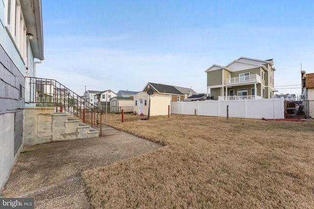 125 W 1ST AVE, North Wildwood, NJ 08260