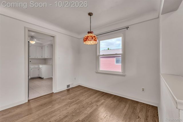 6725 Elizabeth Street, Garden City, MI 48135