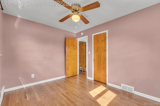 6725 Elizabeth Street, Garden City, MI 48135