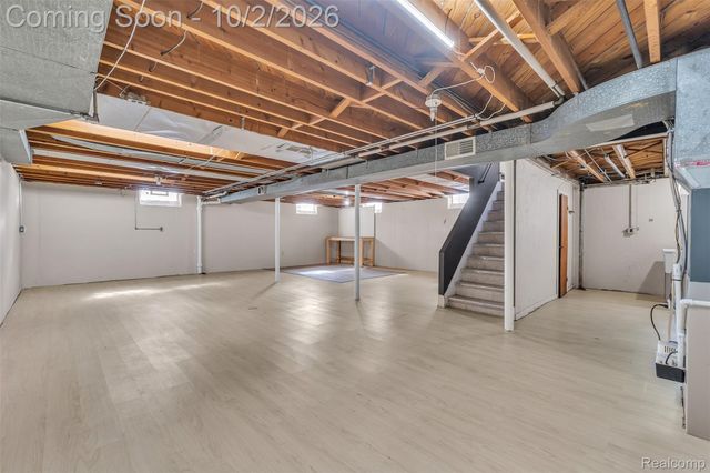 6725 Elizabeth Street, Garden City, MI 48135