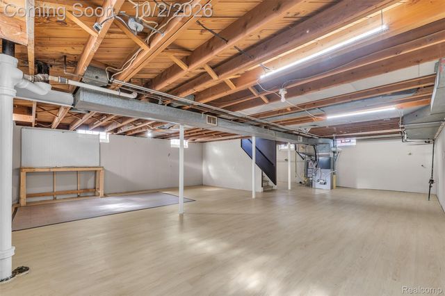 6725 Elizabeth Street, Garden City, MI 48135