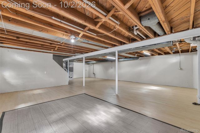 6725 Elizabeth Street, Garden City, MI 48135