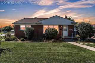 6725 Elizabeth Street, Garden City, MI 48135