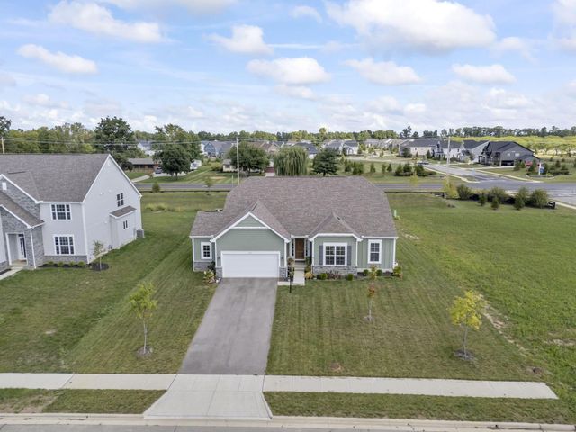 2836 Basil Drive, Delaware, OH 43015
