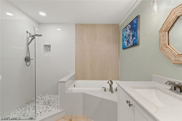 201 Vintage Bay DR 2, Marco Island, FL 34145