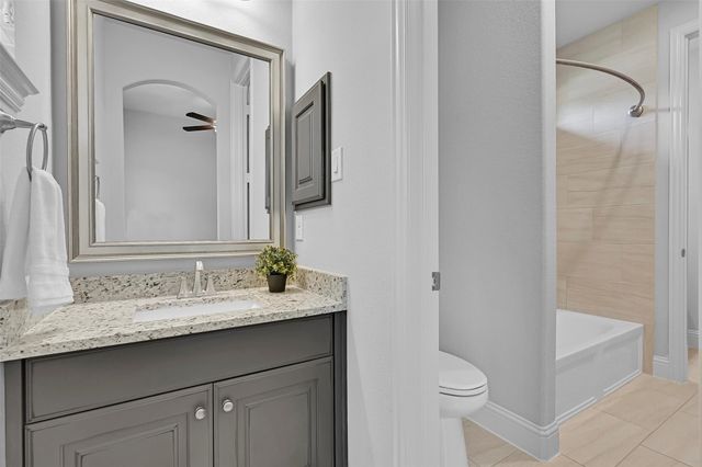 1321 Summer Field Lane, Friendswood, TX 77546