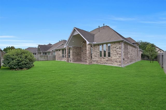 1321 Summer Field Lane, Friendswood, TX 77546
