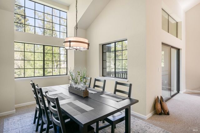 194 Pelican Ln, Novato, CA 94949