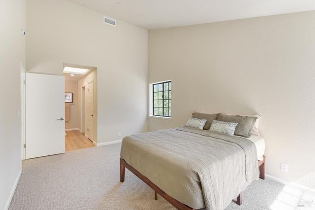 194 Pelican Ln, Novato, CA 94949