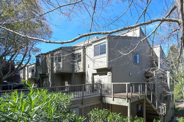 194 Pelican Ln, Novato, CA 94949