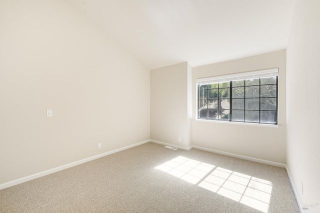 194 Pelican Ln, Novato, CA 94949