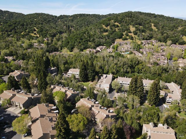 194 Pelican Ln, Novato, CA 94949