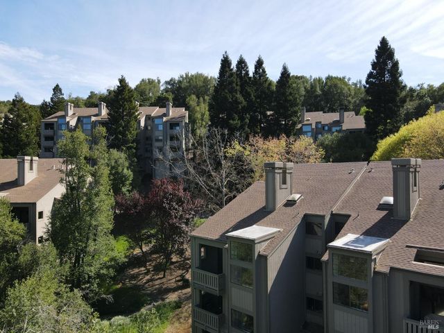 194 Pelican Ln, Novato, CA 94949