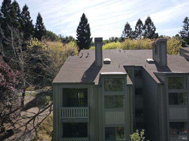 194 Pelican Ln, Novato, CA 94949