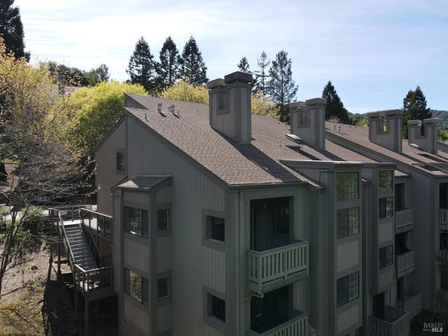 194 Pelican Ln, Novato, CA 94949