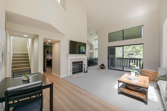 194 Pelican Ln, Novato, CA 94949