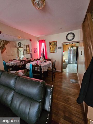2805 POLK AVE, Camden, NJ 08105