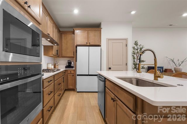 115 Forest Lake Boulevard B, Mooresville, NC 28117