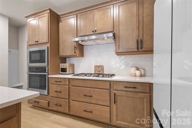 115 Forest Lake Boulevard B, Mooresville, NC 28117