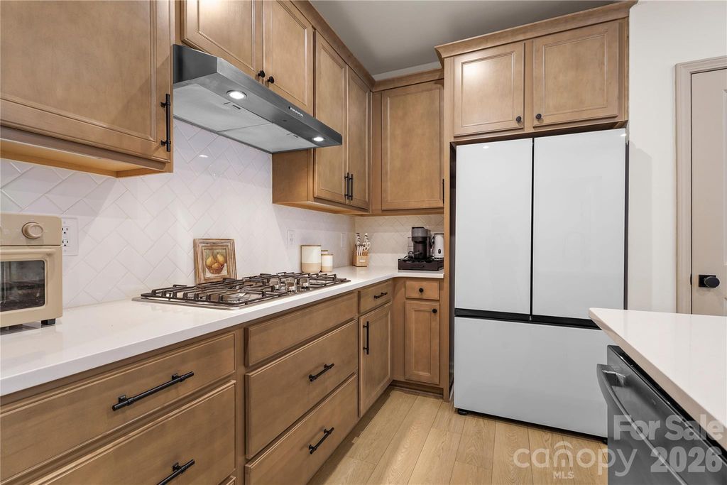 115 Forest Lake Boulevard B, Mooresville, NC 28117