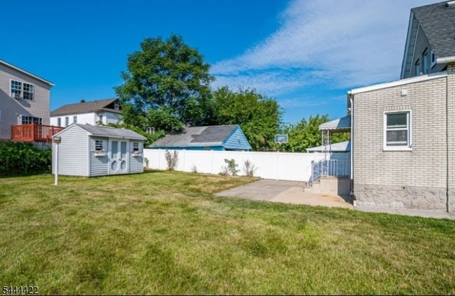 43 Saint Ann St, Carteret Boro, NJ 07008
