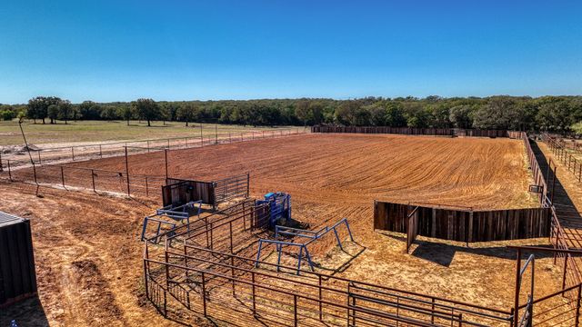 1600 Logans Run Road, Perrin, TX 76486