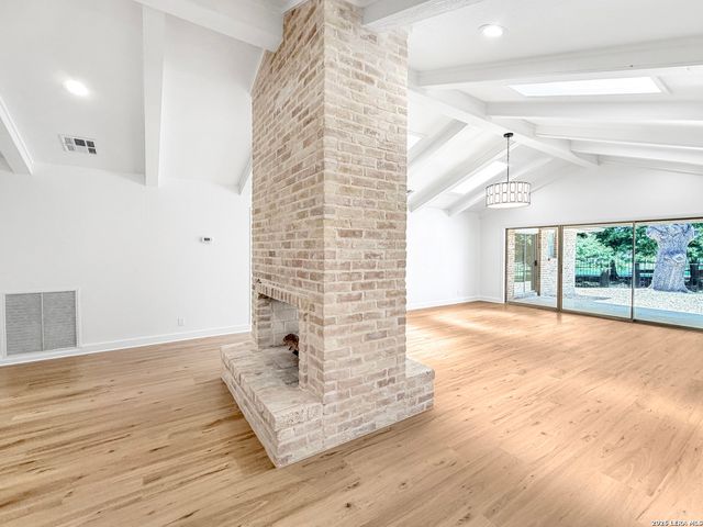9113 BONNY BRK, Windcrest, TX 78239