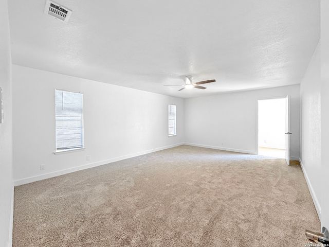9113 BONNY BRK, Windcrest, TX 78239
