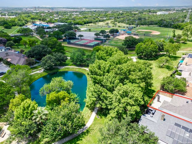 9113 BONNY BRK, Windcrest, TX 78239