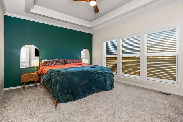 1904 NE 104th Terrace, Kansas City, MO 64155