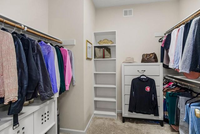 1904 NE 104th Terrace, Kansas City, MO 64155