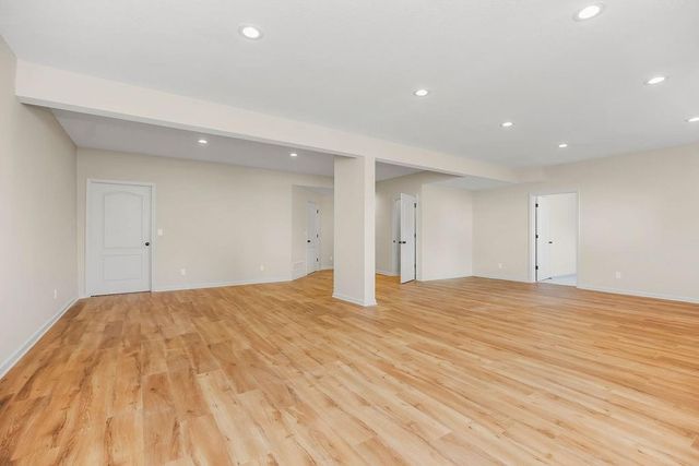 1904 NE 104th Terrace, Kansas City, MO 64155