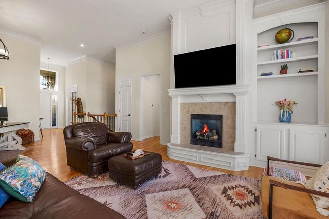 1904 NE 104th Terrace, Kansas City, MO 64155