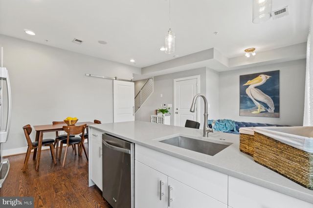 1478 Harvard St NW Apt 4, Washington, DC 20009