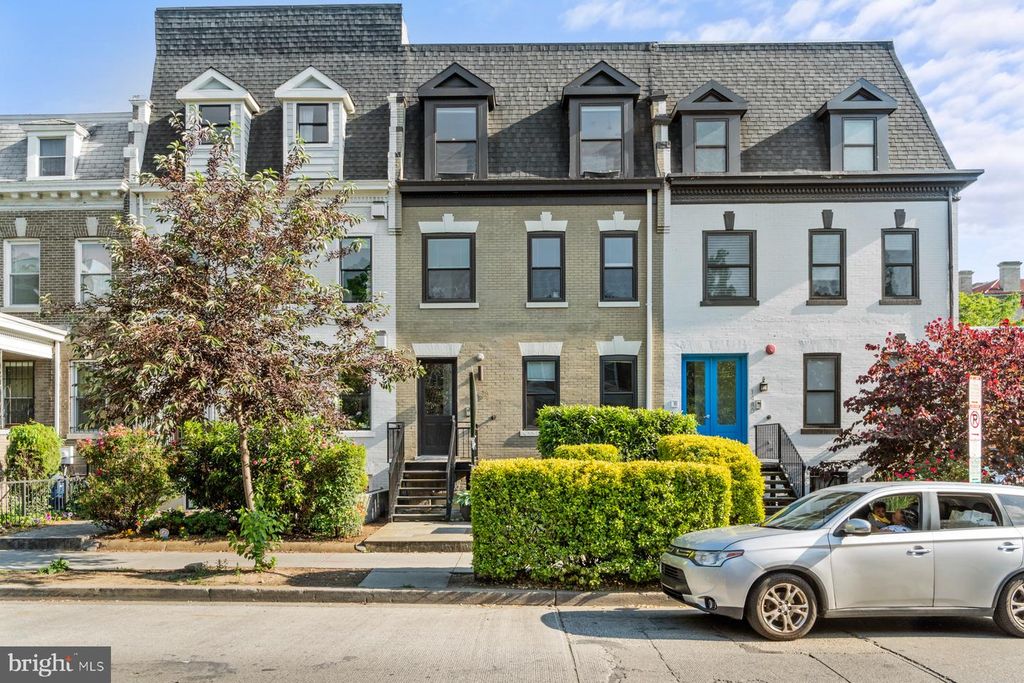 1478 Harvard St NW Apt 4, Washington, DC 20009
