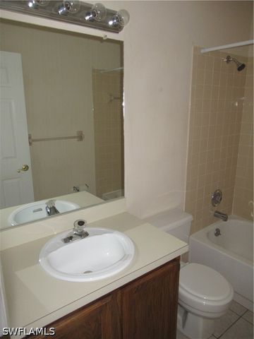 6238 Timberwood CIR 110, Fort Myers, FL 33908