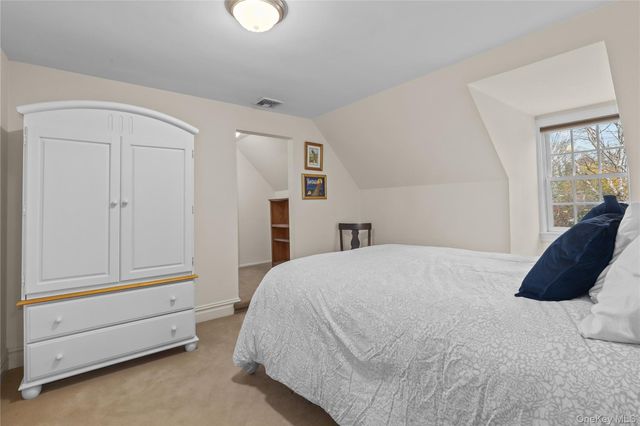 12 Sunnybrae Place, Bronxville, NY 10708