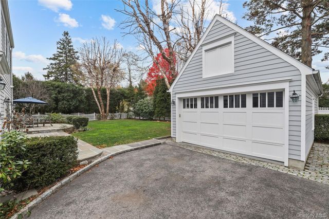 12 Sunnybrae Place, Bronxville, NY 10708