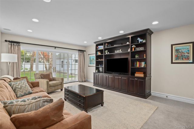 12 Sunnybrae Place, Bronxville, NY 10708