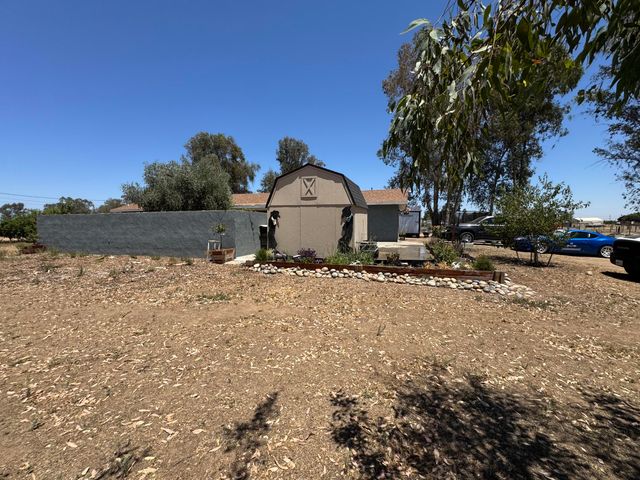 20283 Oakhill Road, Madera, CA 93638