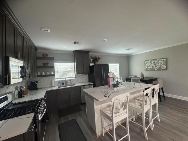 7135 Goforth Street, Houston, TX 77021