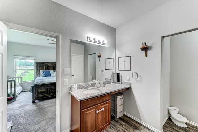 9850 Hunter Springs Drive, Conroe, TX 77306