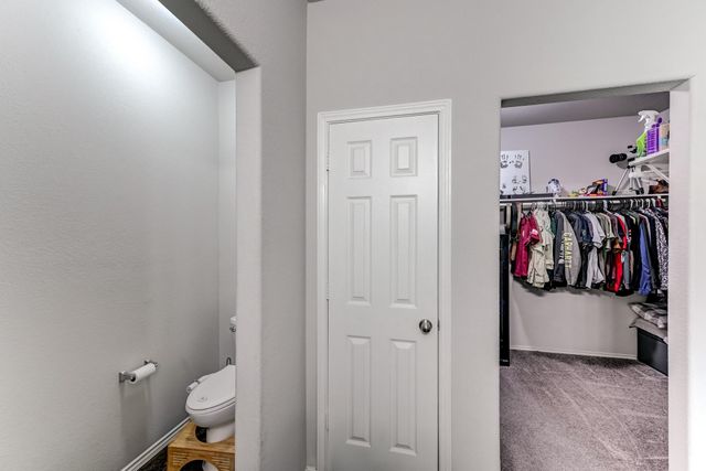 9850 Hunter Springs Drive, Conroe, TX 77306
