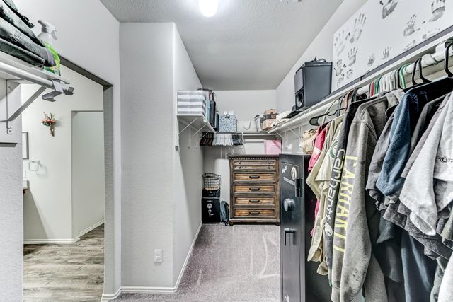 9850 Hunter Springs Drive, Conroe, TX 77306