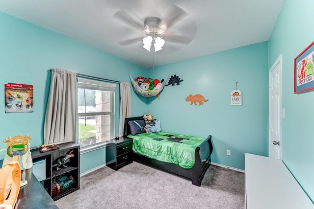 9850 Hunter Springs Drive, Conroe, TX 77306