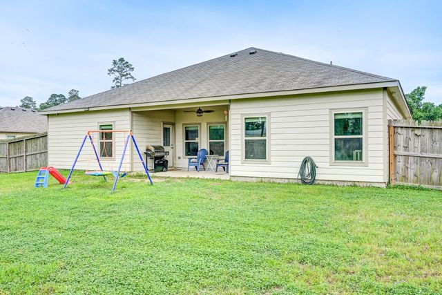 9850 Hunter Springs Drive, Conroe, TX 77306
