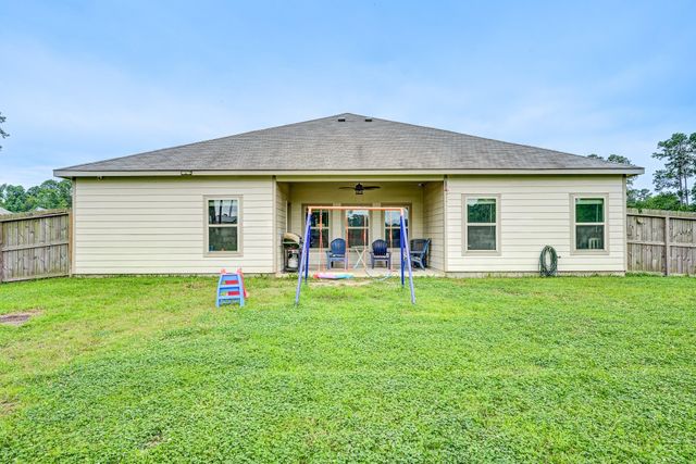 9850 Hunter Springs Drive, Conroe, TX 77306